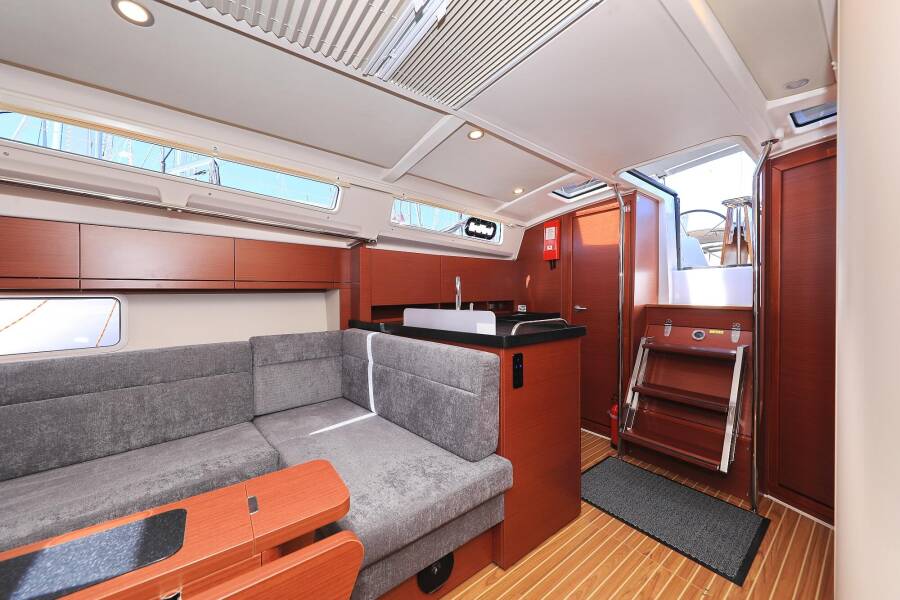 Hanse 388