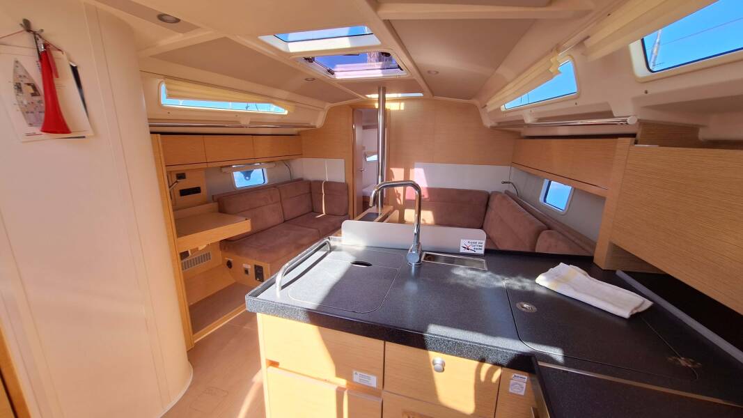 Hanse 388