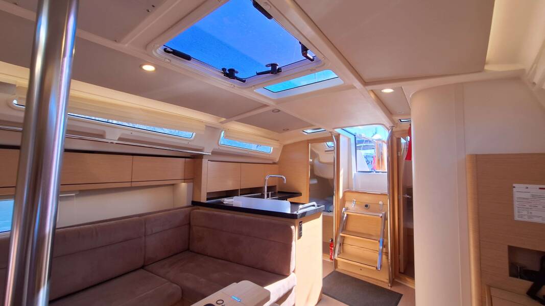 Hanse 388