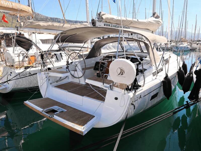 Hanse 388