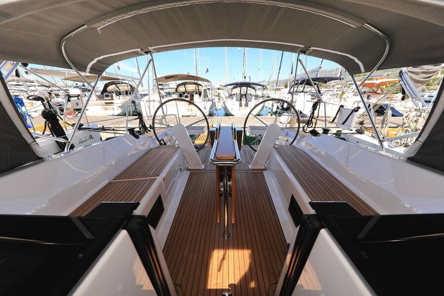 Hanse 388