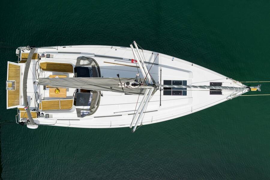 Hanse 388