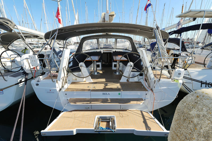 Hanse 410