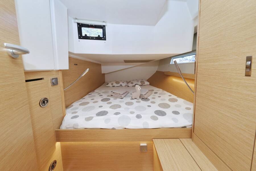 Hanse 410
