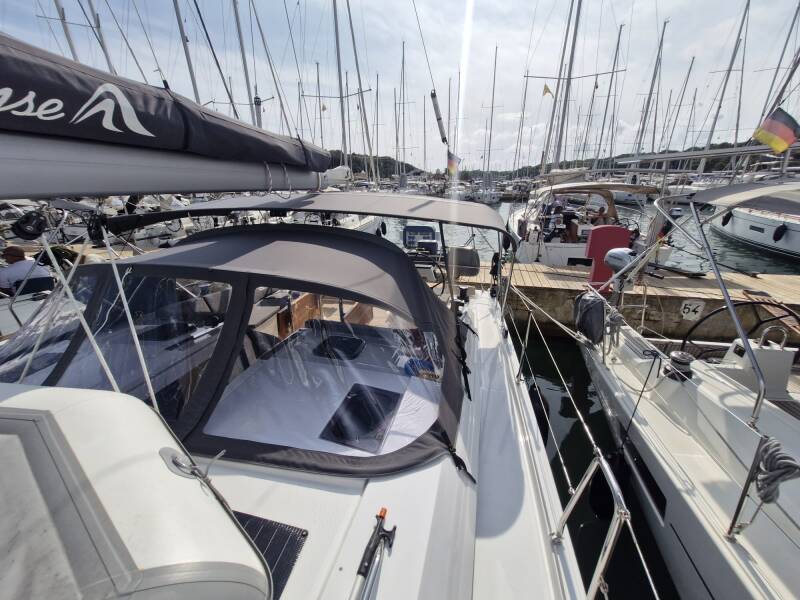 Hanse 410