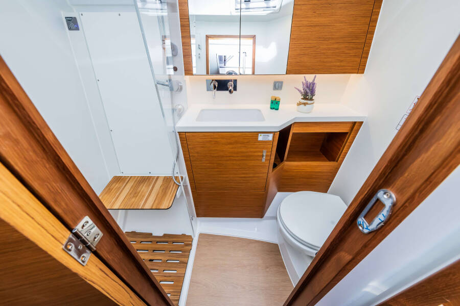 Hanse 410
