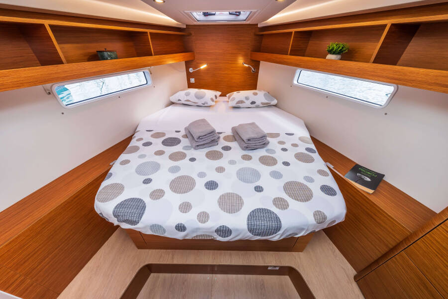 Hanse 410