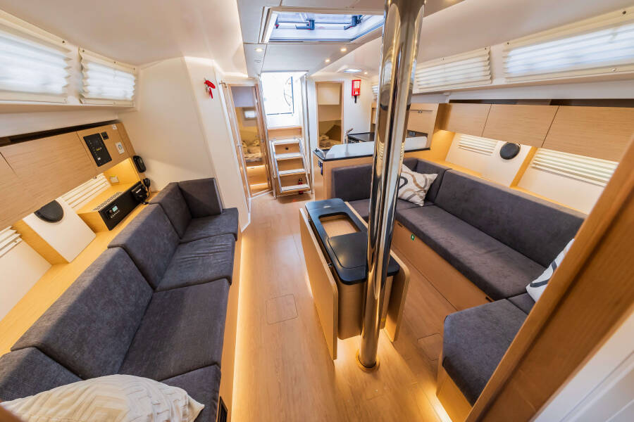 Hanse 410