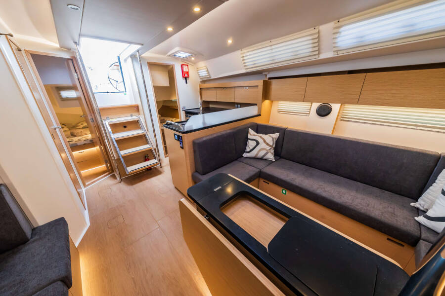 Hanse 410