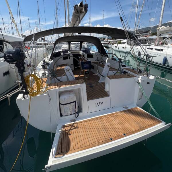 Hanse 415