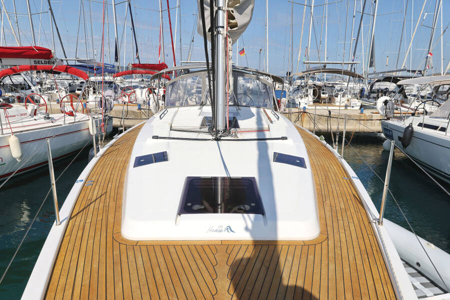 Hanse 415