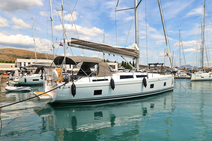 Hanse 418