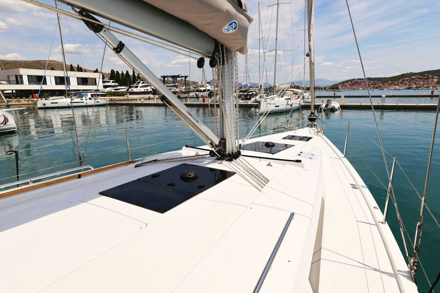 Hanse 418