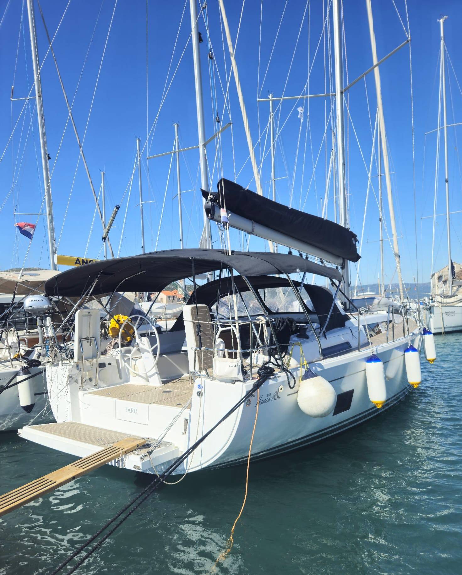 Hanse 418