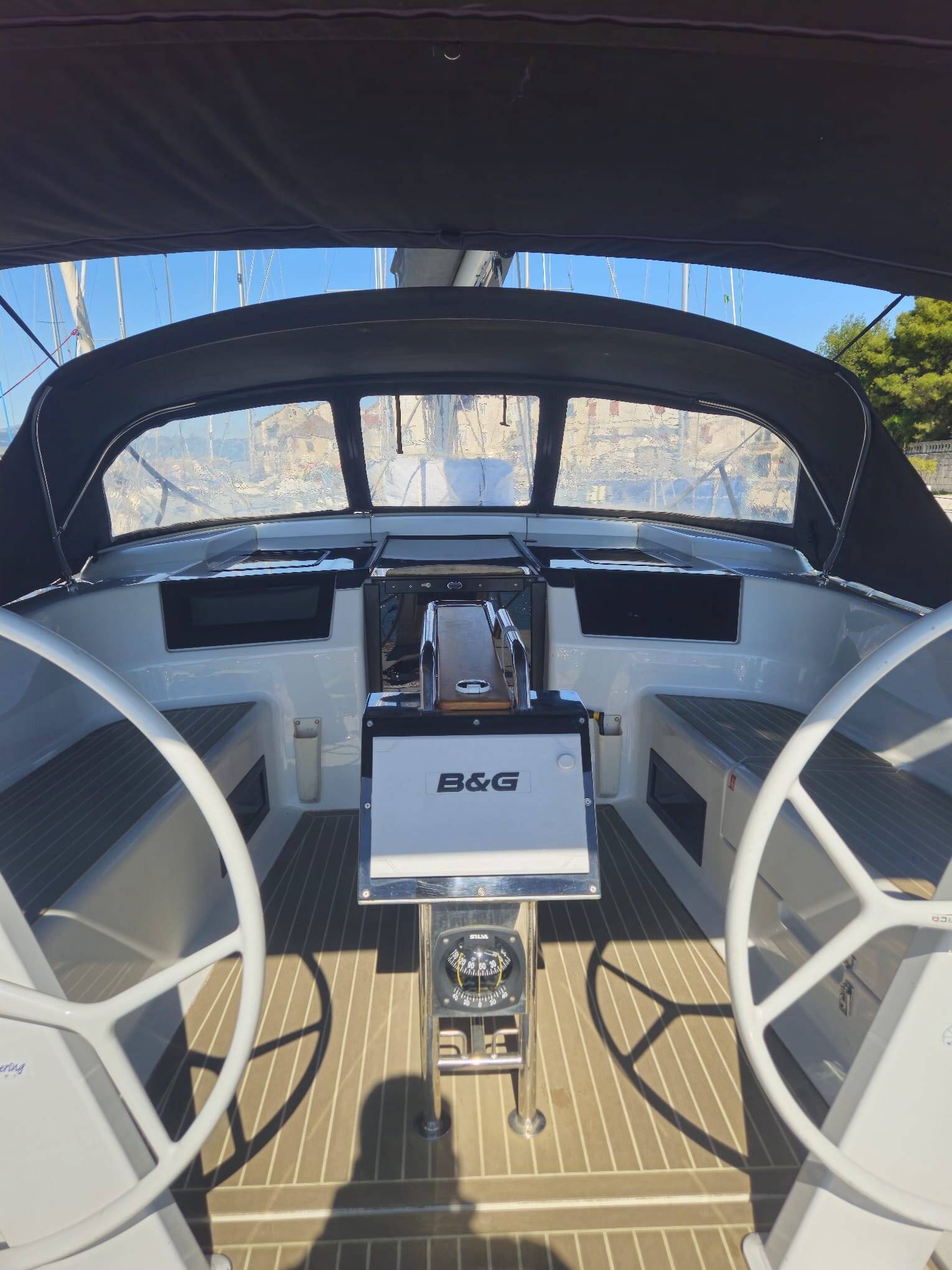 Hanse 418