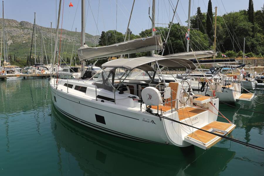 Hanse 418