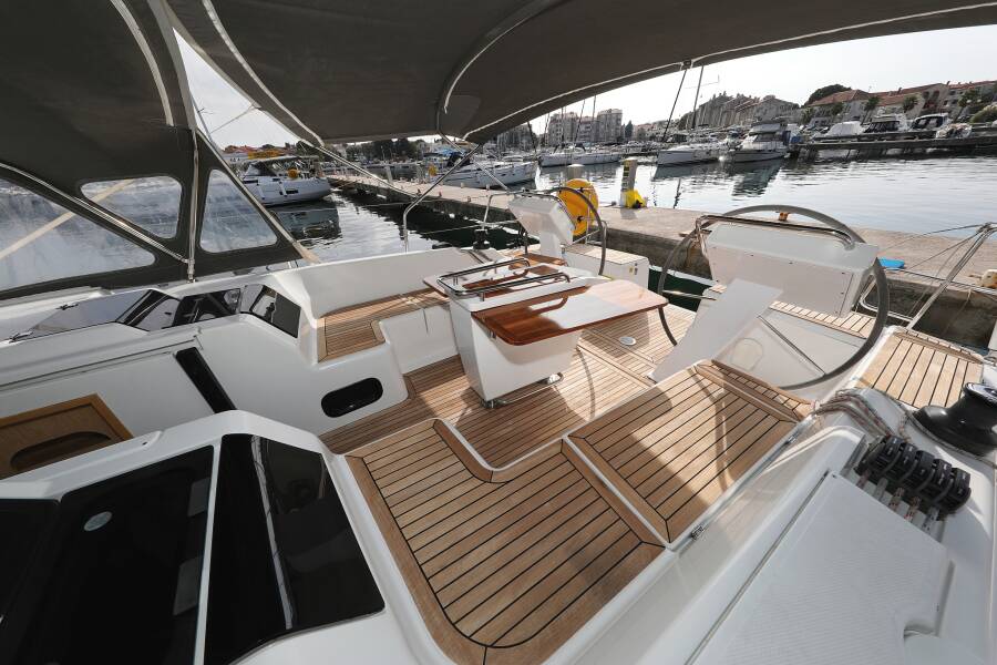 Hanse 455