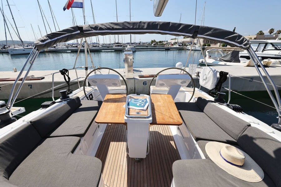 Hanse 458