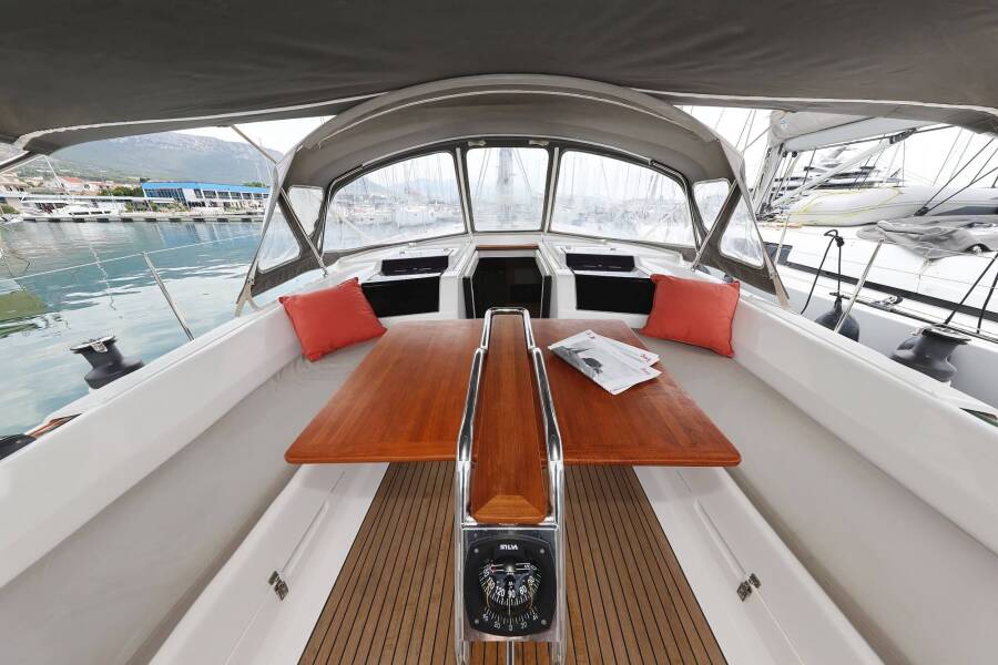 Hanse 458