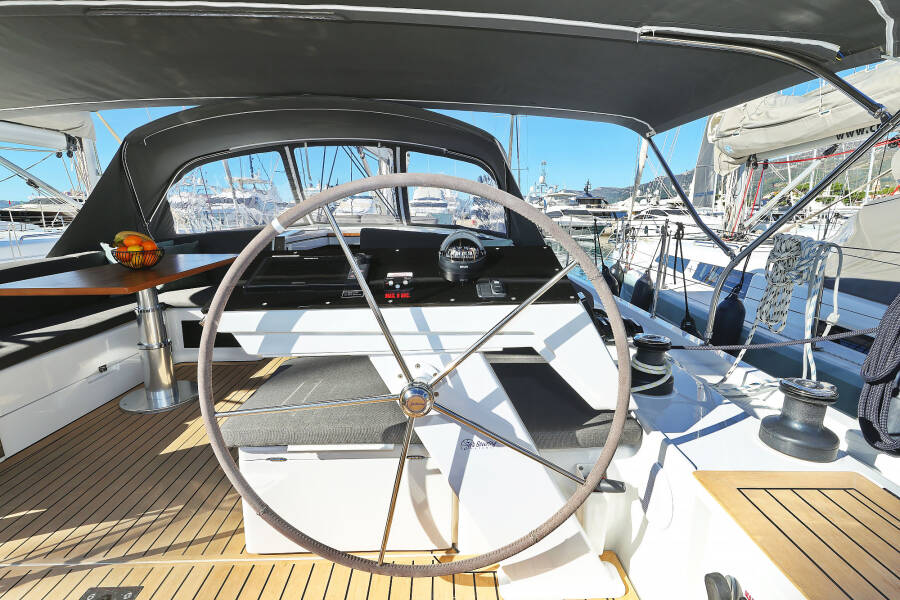 Hanse 460