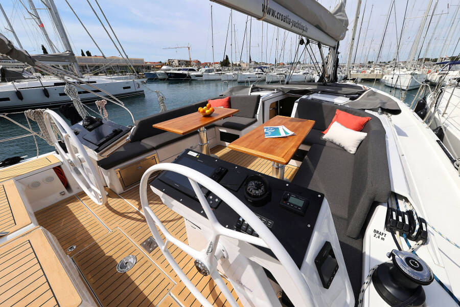 Hanse 460