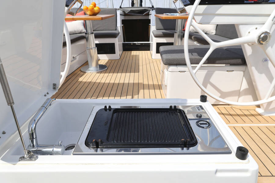 Hanse 460