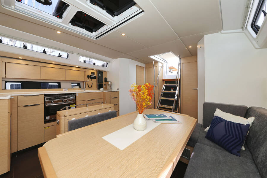 Hanse 460