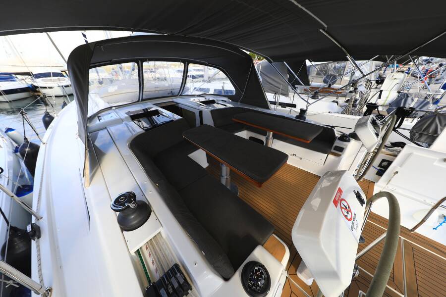 Hanse 508