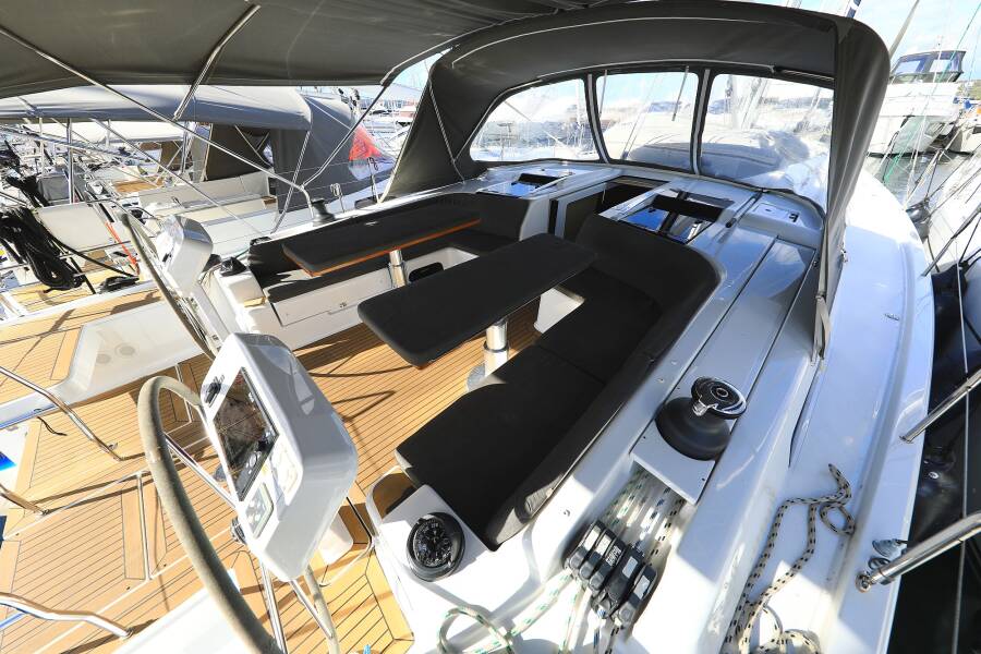 Hanse 508