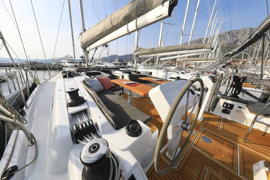 Hanse 508