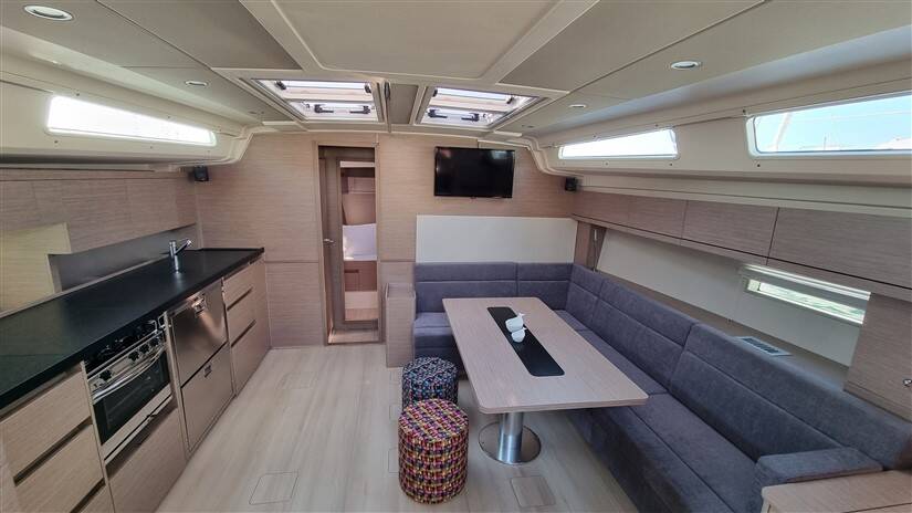 Hanse 508