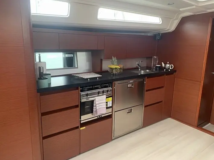 Hanse 508