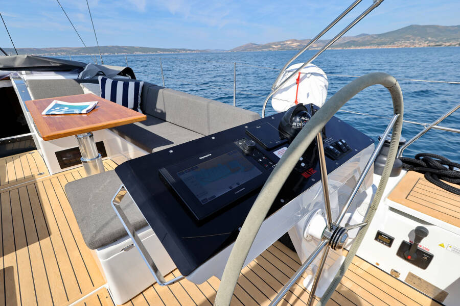 Hanse 510