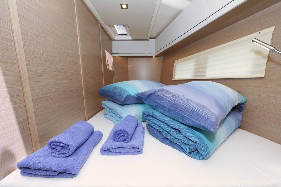 Hanse 548