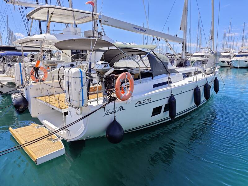 Hanse 548