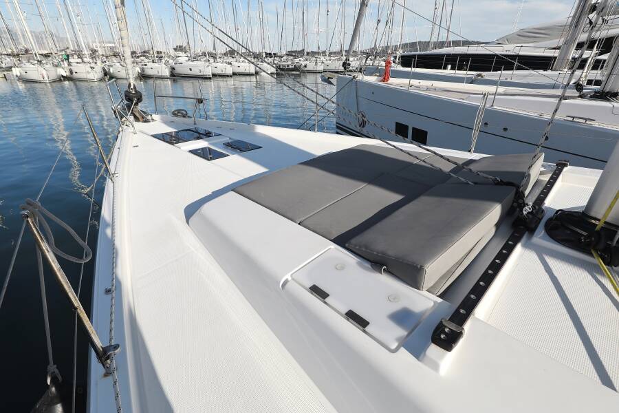 Hanse 548