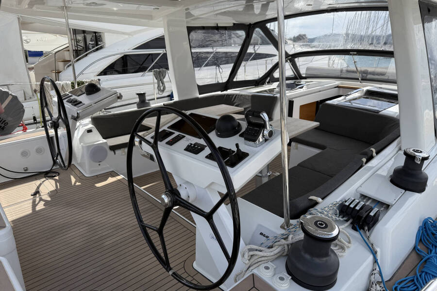Hanse 588