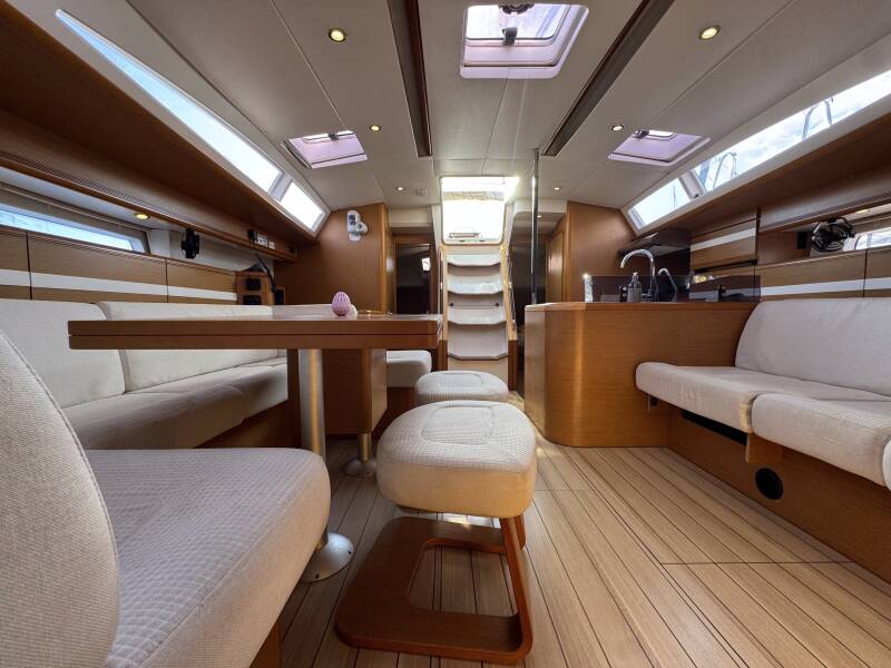 Jeanneau 53