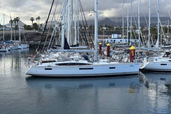 Jeanneau 53