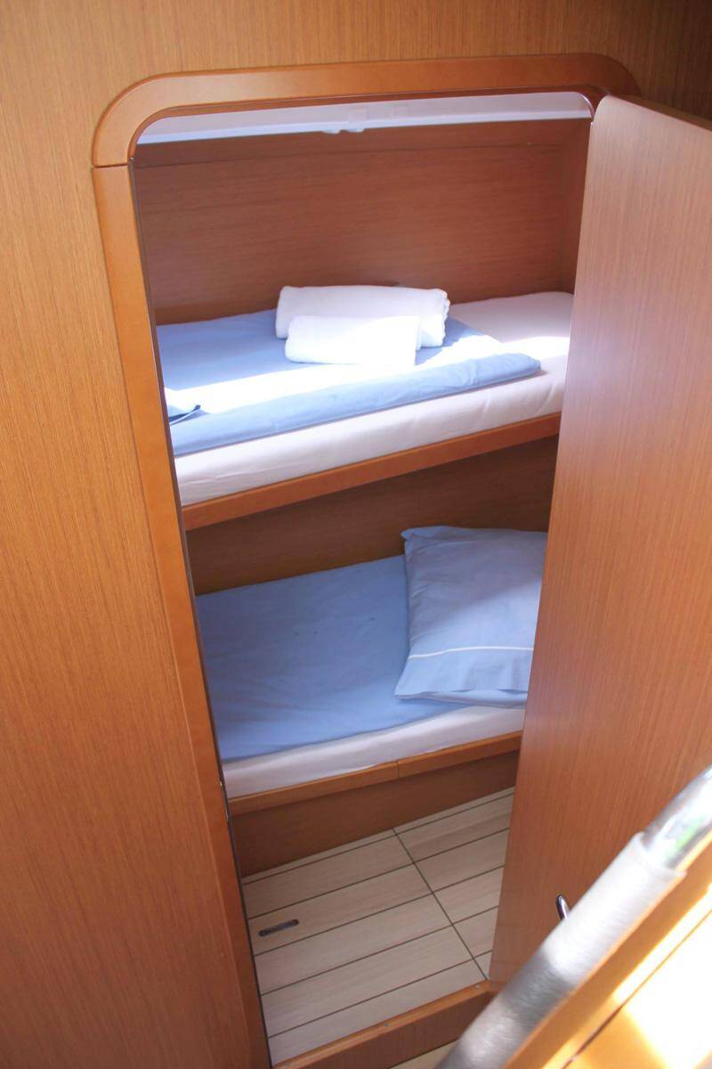 Jeanneau 53