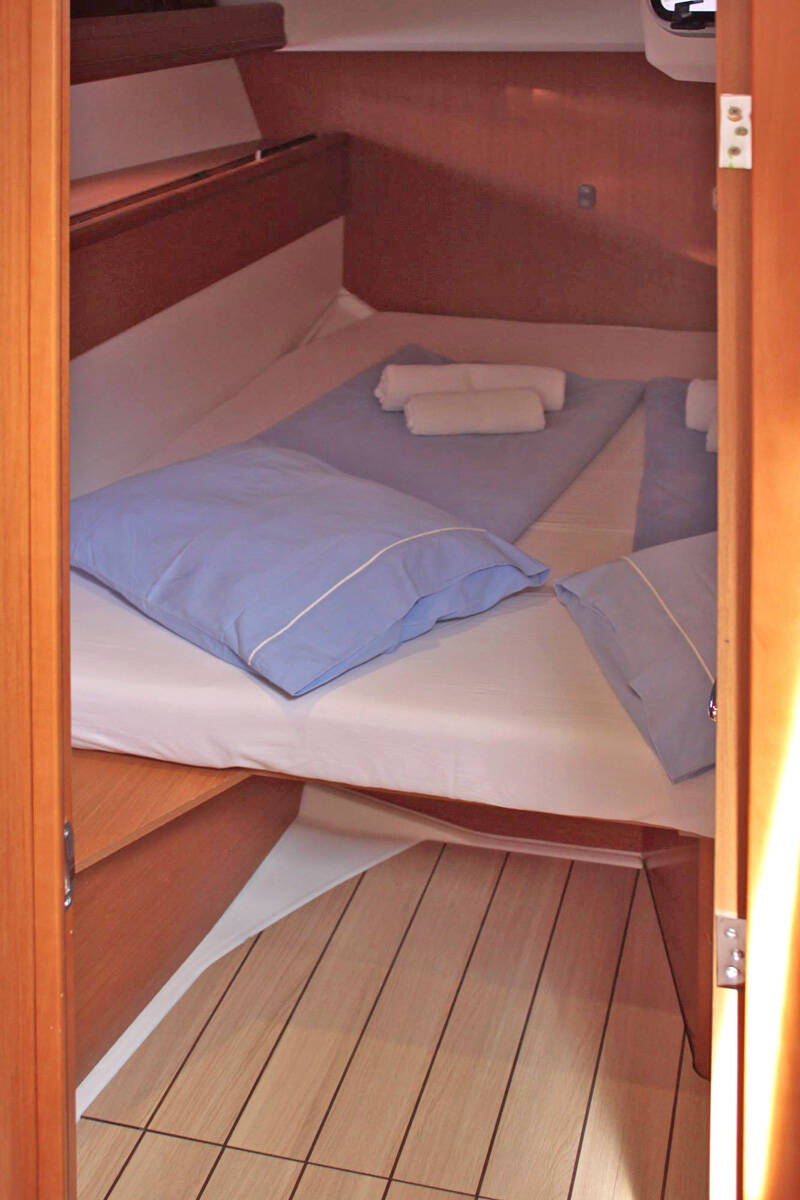 Jeanneau 53