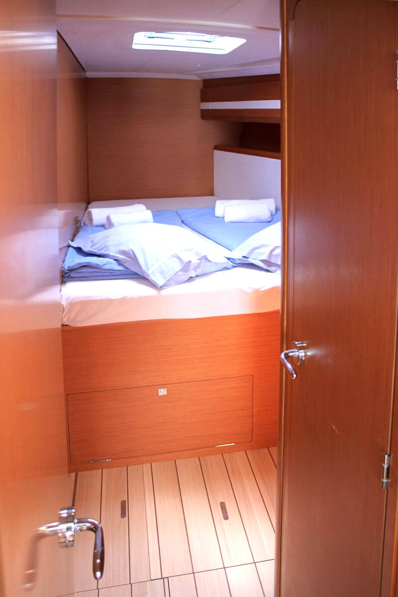Jeanneau 53