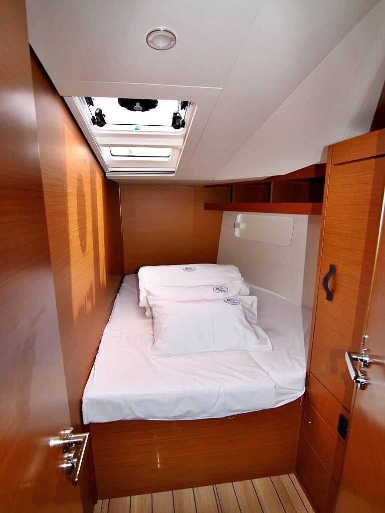 Jeanneau 54