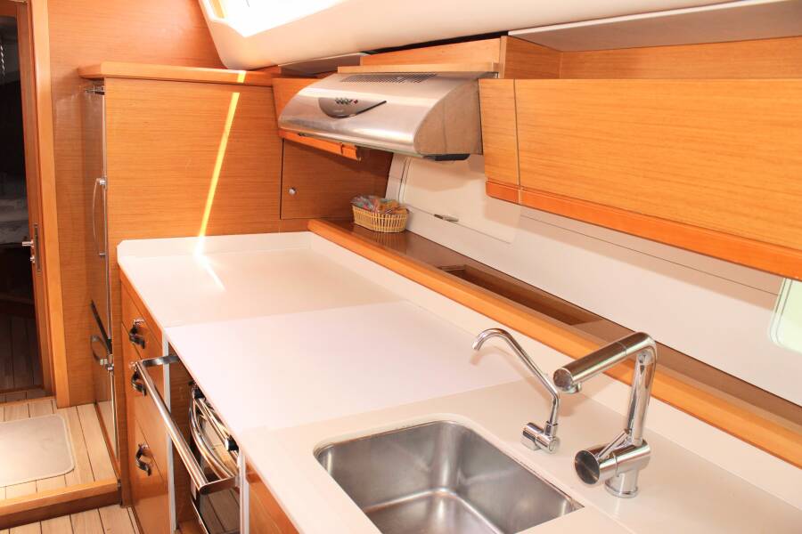 Jeanneau 54