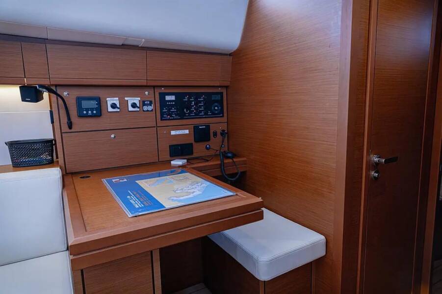 Jeanneau 54