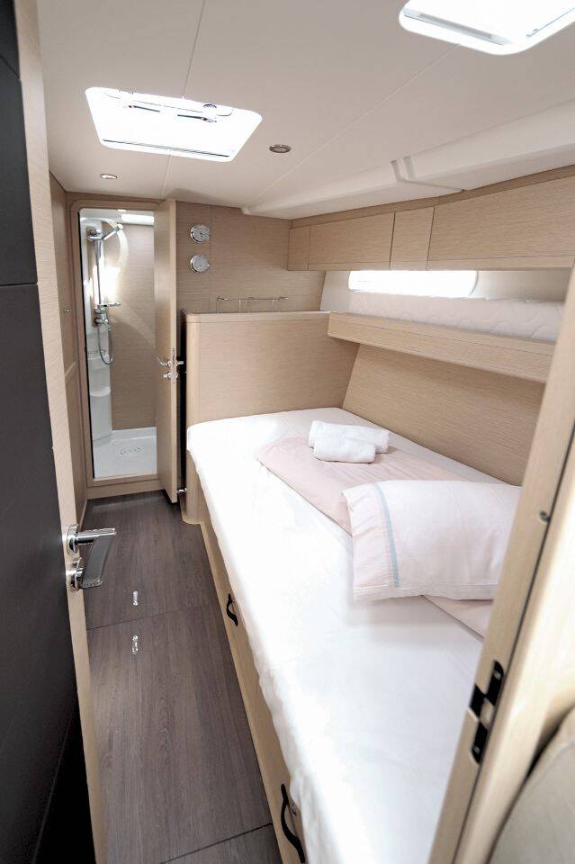 Jeanneau 58