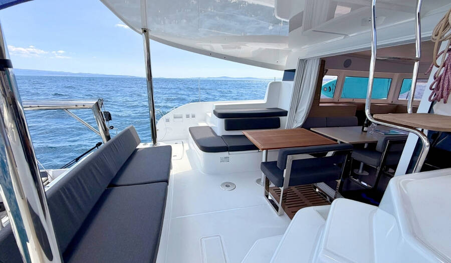 Lagoon 38