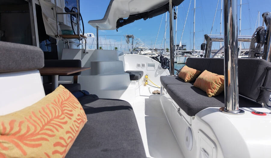 Lagoon 38