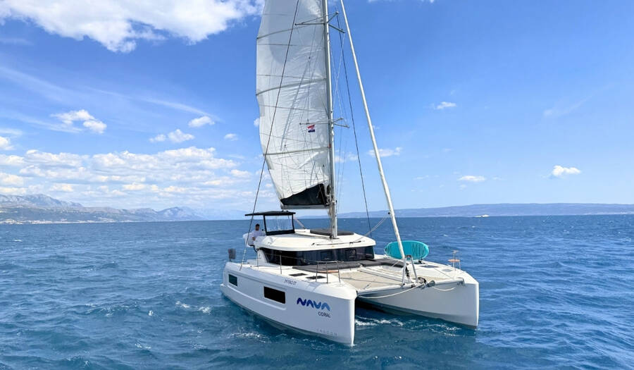 Lagoon 38
