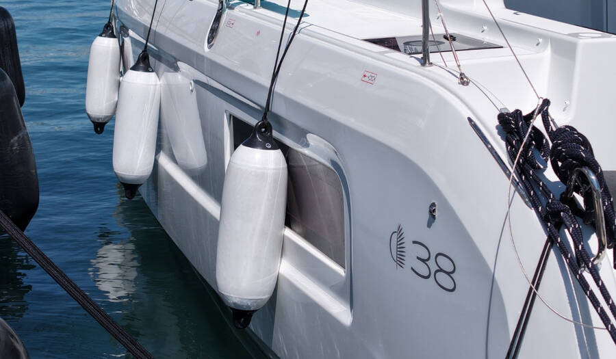 Lagoon 38